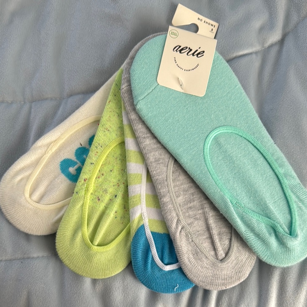 Aerie Vibrant No-Show Socks Collection